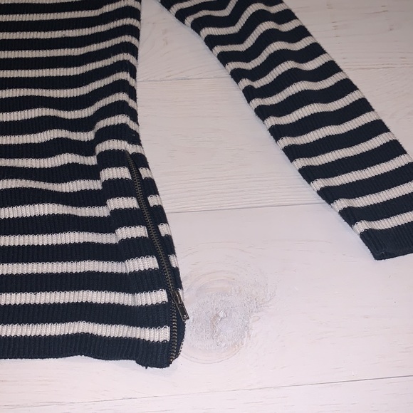 Banana republic sweater - Picture 2 of 3